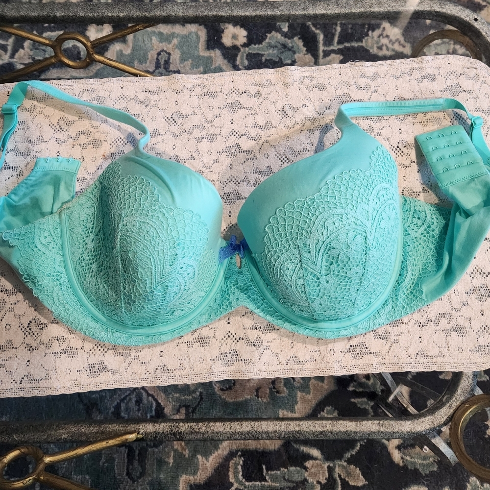 Victoria's Secret Teal Underwire Bra Size 34DDD
